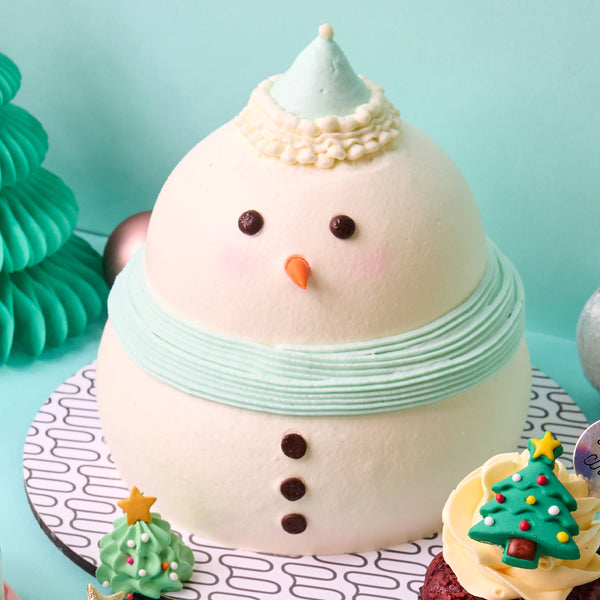 Snowman Cream Cake